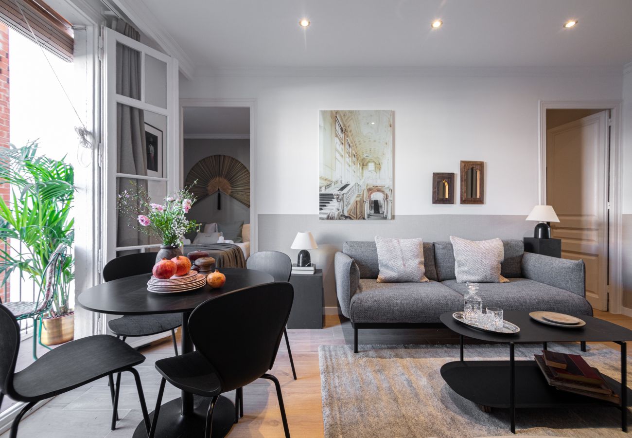 Ferienwohnung in Barcelona - CASA CALABRIA 2 BEDROOM 4 PAX 