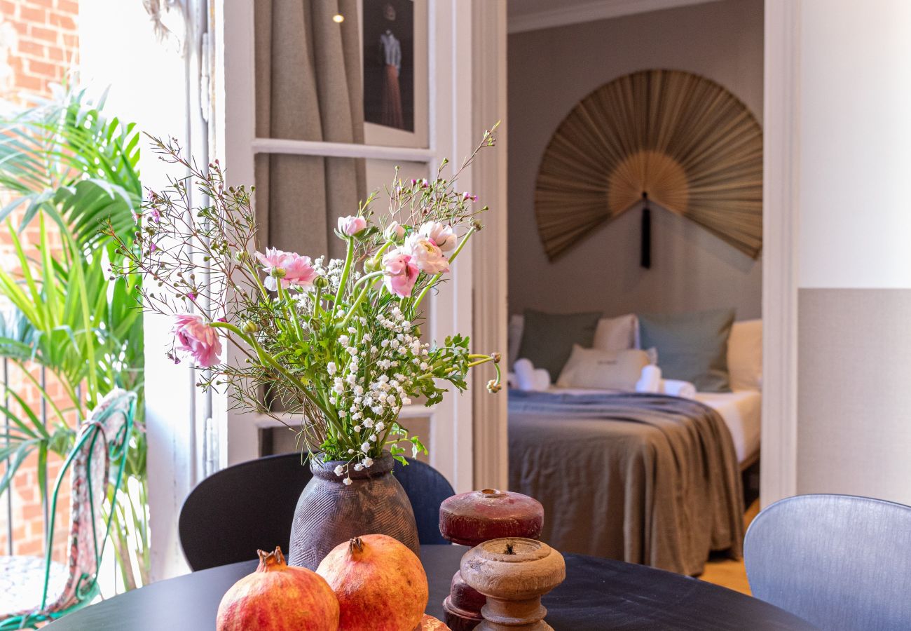 Ferienwohnung in Barcelona - CASA CALABRIA 2 BEDROOM 4 PAX 
