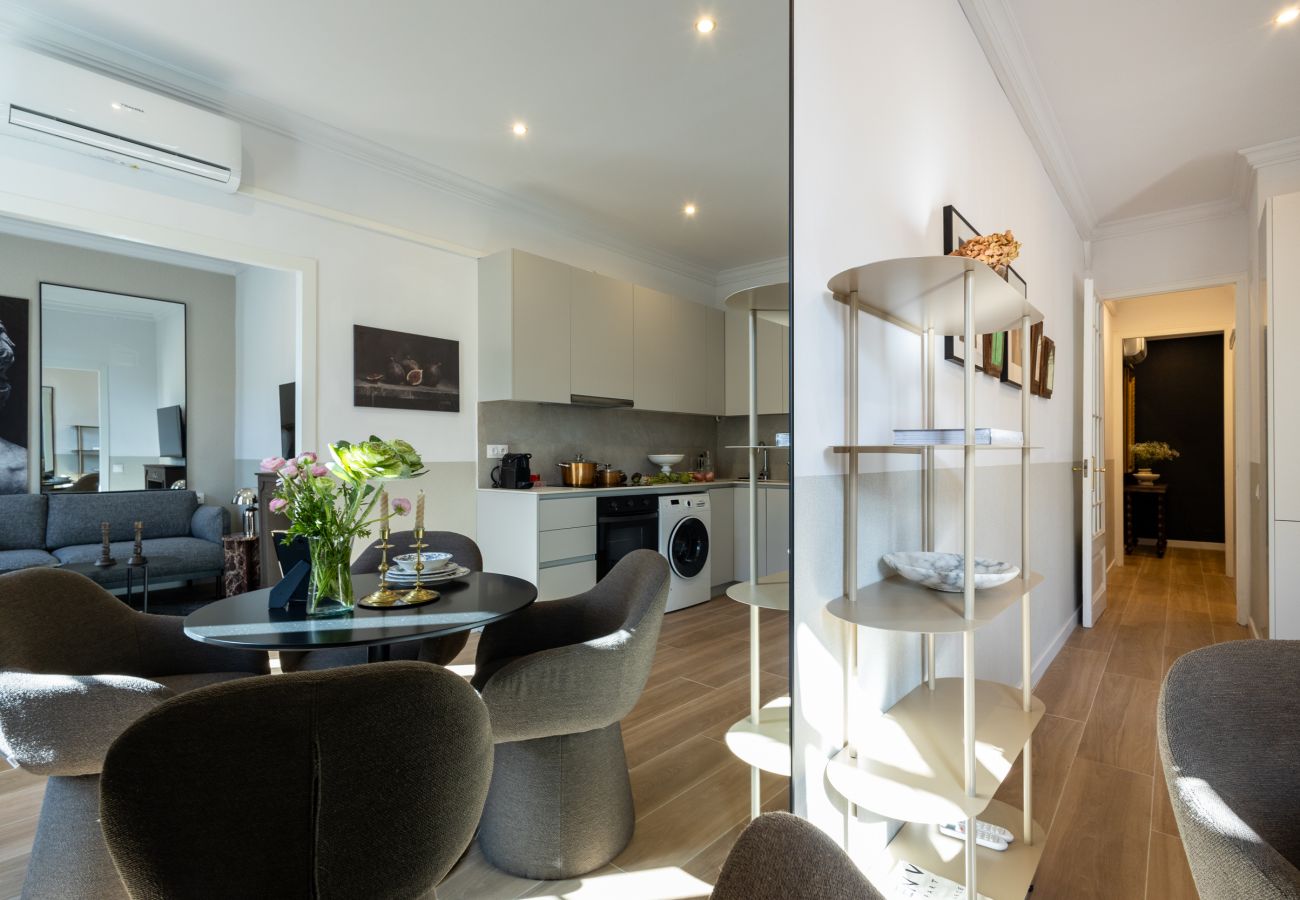 Ferienwohnung in Barcelona - CASA CALABRIA 2 BEDROOM 4 PAX 