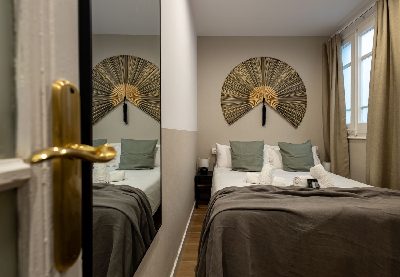 Ferienwohnung in Barcelona - CASA CALABRIA 2 BEDROOM 4 PAX 