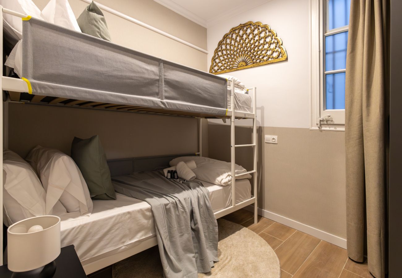 Ferienwohnung in Barcelona - CASA CALABRIA 2 BEDROOM 4 PAX 