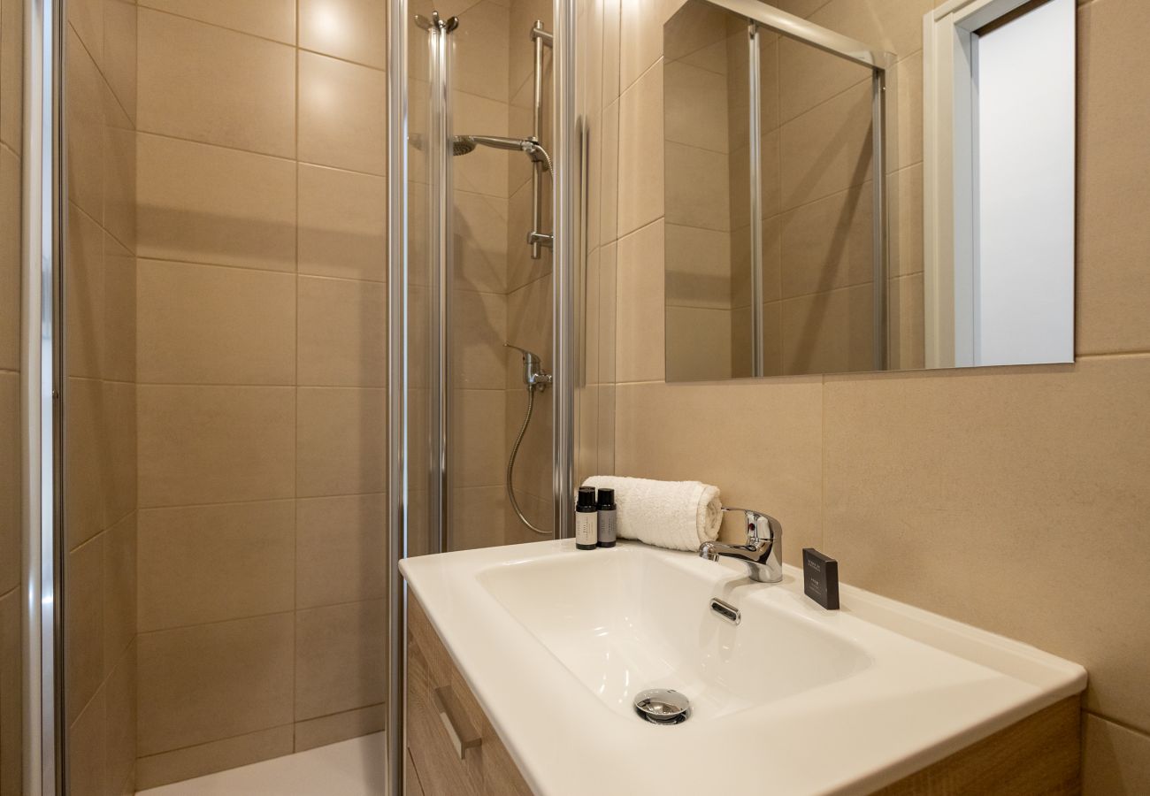 Ferienwohnung in Barcelona - CASA CALABRIA 2 BEDROOM 4 PAX 