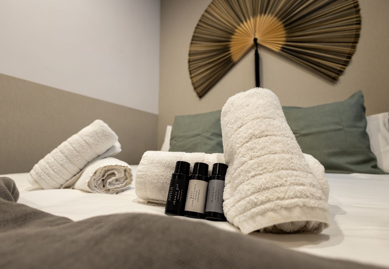 Ferienwohnung in Barcelona - CASA CALABRIA 2 BEDROOM 4 PAX 
