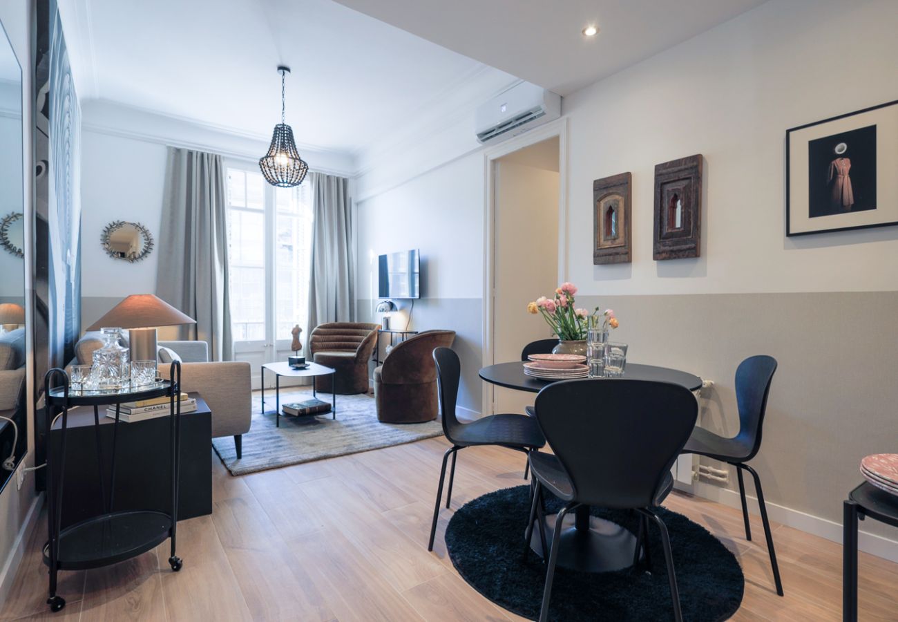 Ferienwohnung in Barcelona - CASA CALABRIA 2 BEDROOM 3 PAX 