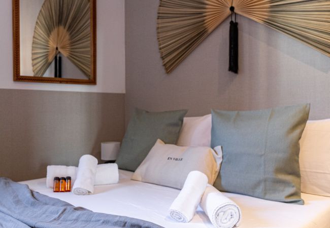 Apartamento en Barcelona - CASA CALABRIA 2 BEDROOM 4 PAX (2.1) Apartamento en Barcelona - CASA CALABRIA 2 BEDROOM 4 PAX (2.1)