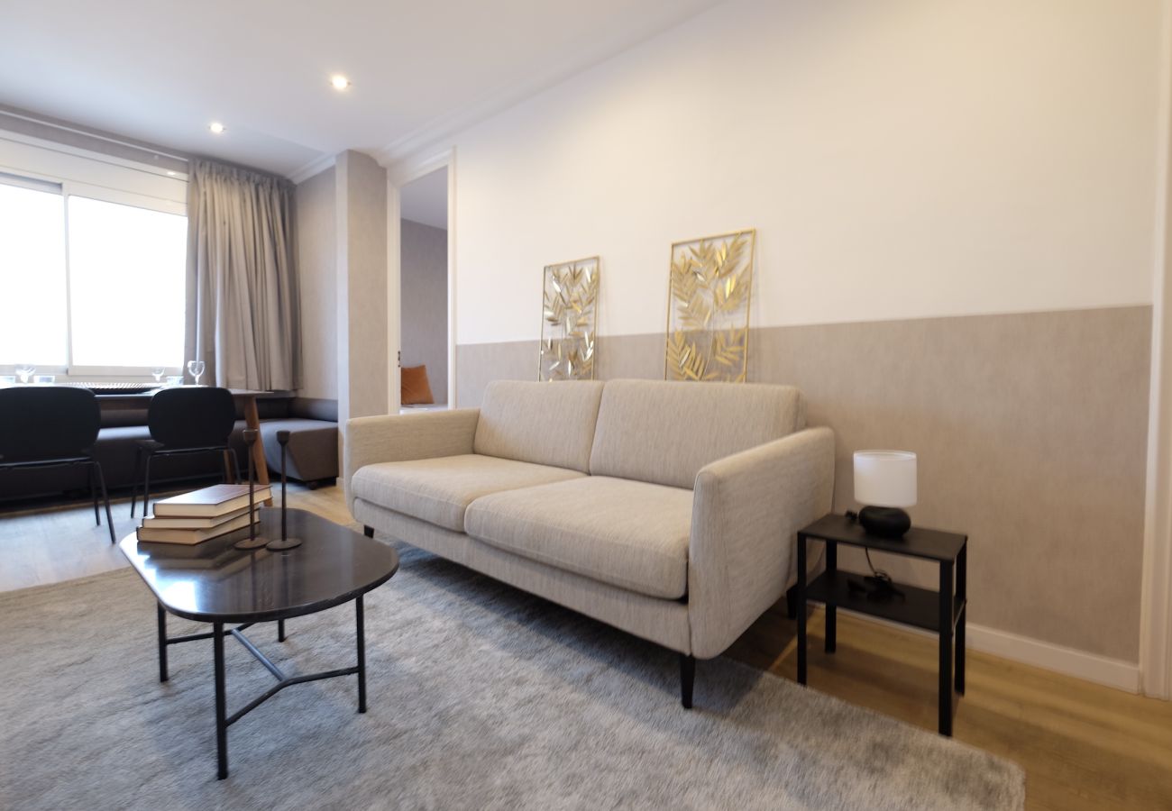 Apartamento en Barcelona - CASA CALABRIA 2 BEDROOM 4 PAX (2.1)