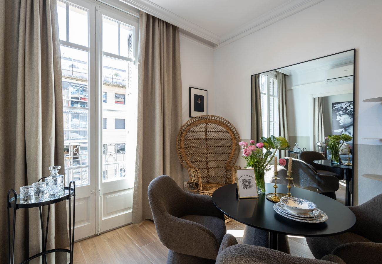 Apartamento en Barcelona - CASA CALABRIA 2 BEDROOM 4 PAX (2.2/3.2)