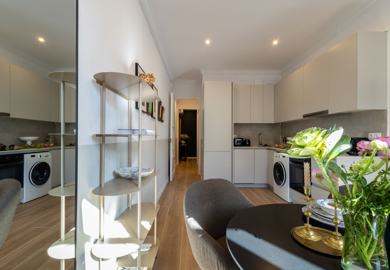 Apartamento en Barcelona - CASA CALABRIA 2 BEDROOM 4 PAX (2.2/3.2)