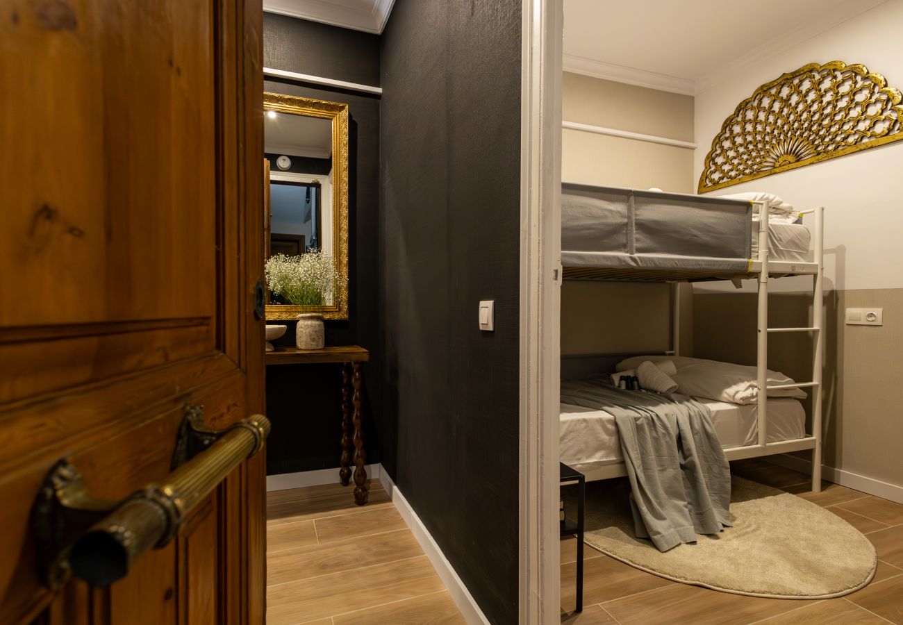 Apartamento en Barcelona - CASA CALABRIA 2 BEDROOM 3 PAX (4.2)