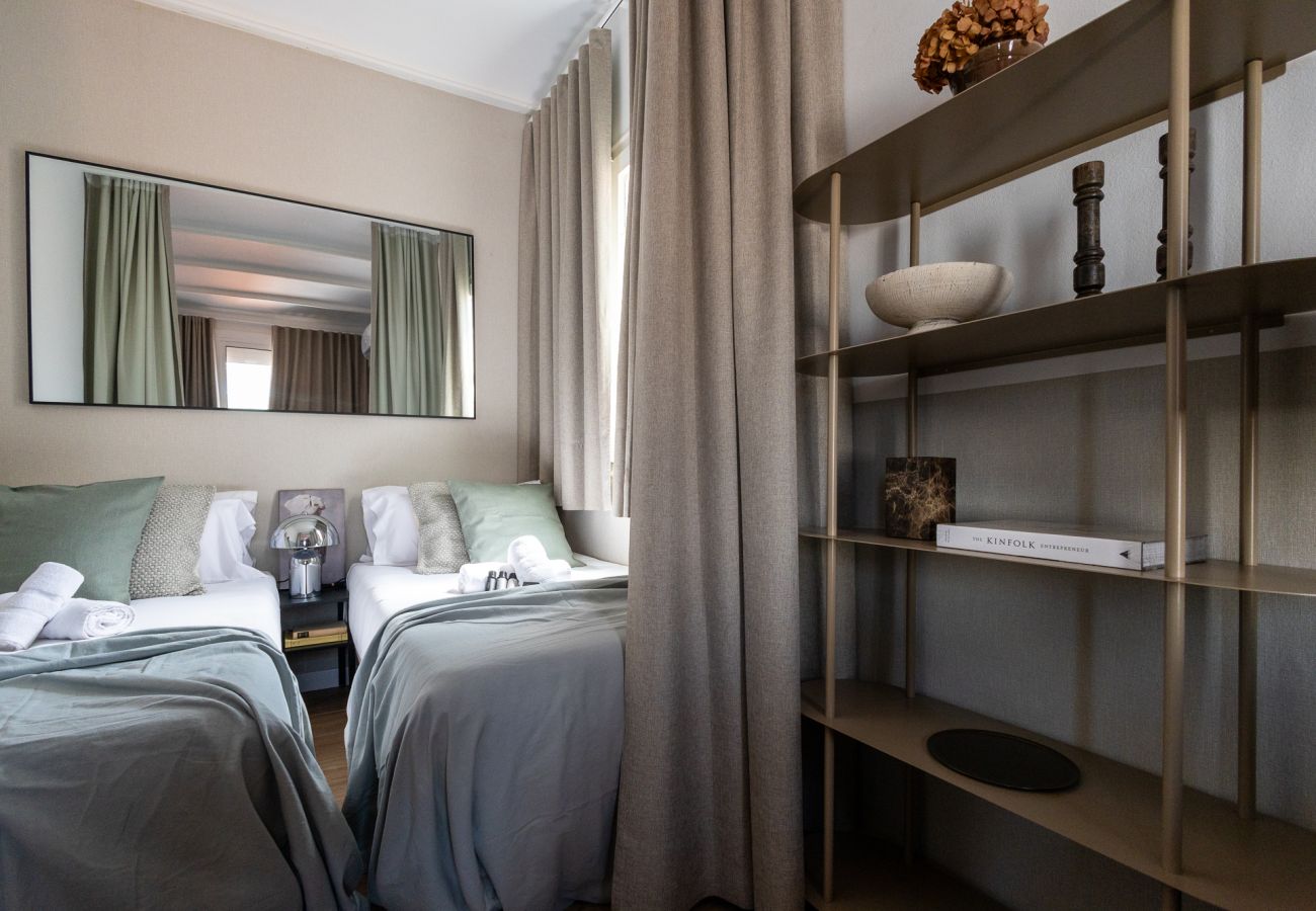 Apartamento en Barcelona - CASA CALABRIA ATICO 2 (6.2) 2 PAX 