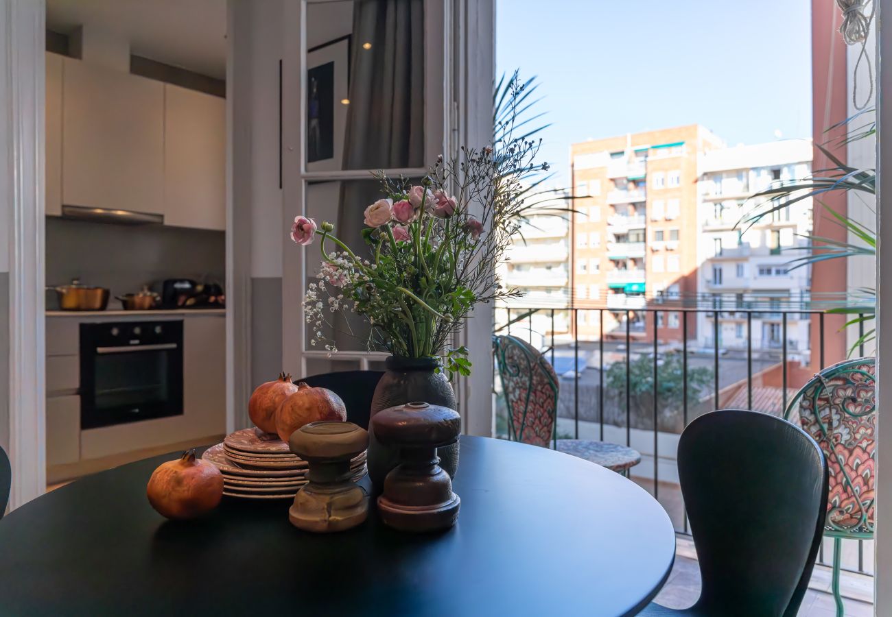 Apartamento en Barcelona - CASA CALABRIA 2 BEDROOM 3 PAX (1.1/4.1)